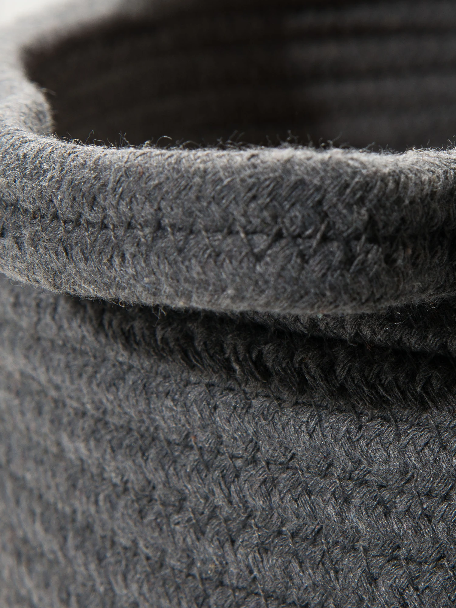 Korb, Anthrazit/Natur Korb, Anthrazit/Natur -Einrichtungsgegenstände Geschäft Bandra Korb Dunkelgrau AnthrazitNatur 30x30x26 lup1