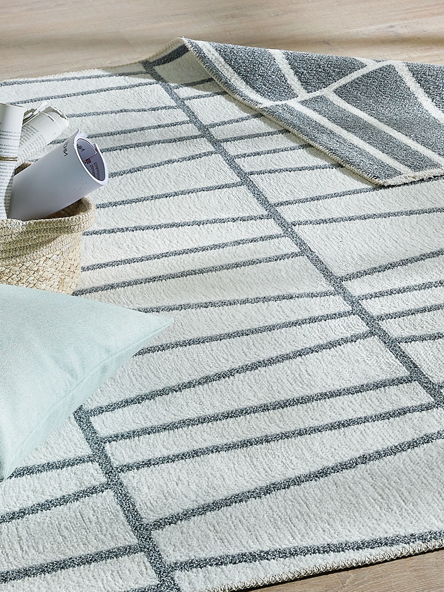 Moderner Teppich, Creme/grau Moderner Teppich, Creme/grau -Einrichtungsgegenstände Geschäft Hedda ModernerTeppich Grau Creme grau 160x230 spar