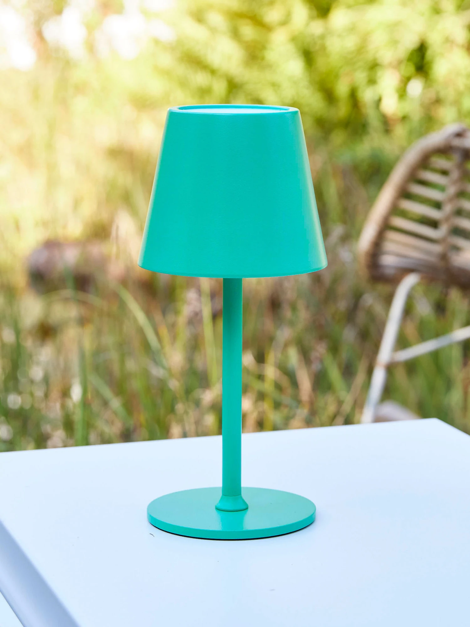 Tischleuchte, Grün Tischleuchte, Grün -Einrichtungsgegenstände Geschäft Kitsilano LEDTischleuchte Tuerkis Gruen 11x11x39 mil1