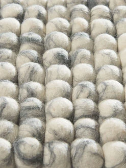 Topfuntersetzer, Grey Natural -Einrichtungsgegenstände Geschäft Liesta Filzkugel Untersetzer grau GreyNatural lup