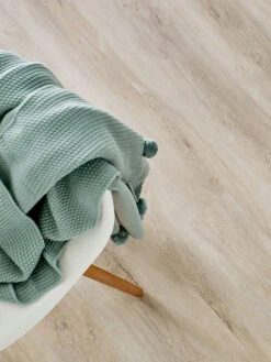 Vinylboden, Elegance Loft -Einrichtungsgegenstände Geschäft MalmenXL VinylPlanke 2 EleganceLoft mil2