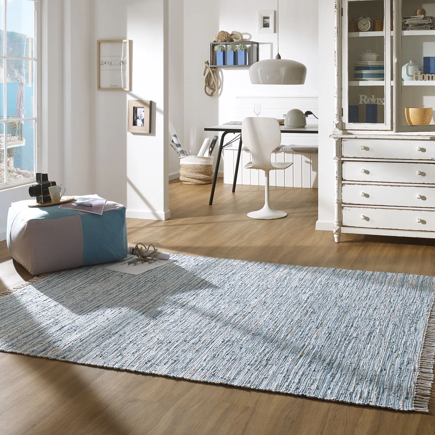 Fleckerl-Teppich, Blue Bay White Fleckerl-Teppich, Blue Bay White -Einrichtungsgegenstände Geschäft Moelndal FleckerlTeppich Hellblau BlueBayWhite 120x180 mil