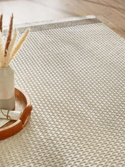 Moderner Teppich, Creme