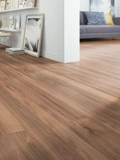 Klick-Laminat, Durango Pecan 51481 -Einrichtungsgegenstände Geschäft Saltum Laminat DurangoPecan mil1