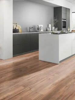 Klick-Laminat, Durango Pecan 51481 -Einrichtungsgegenstände Geschäft Saltum Laminat DurangoPecan mil2