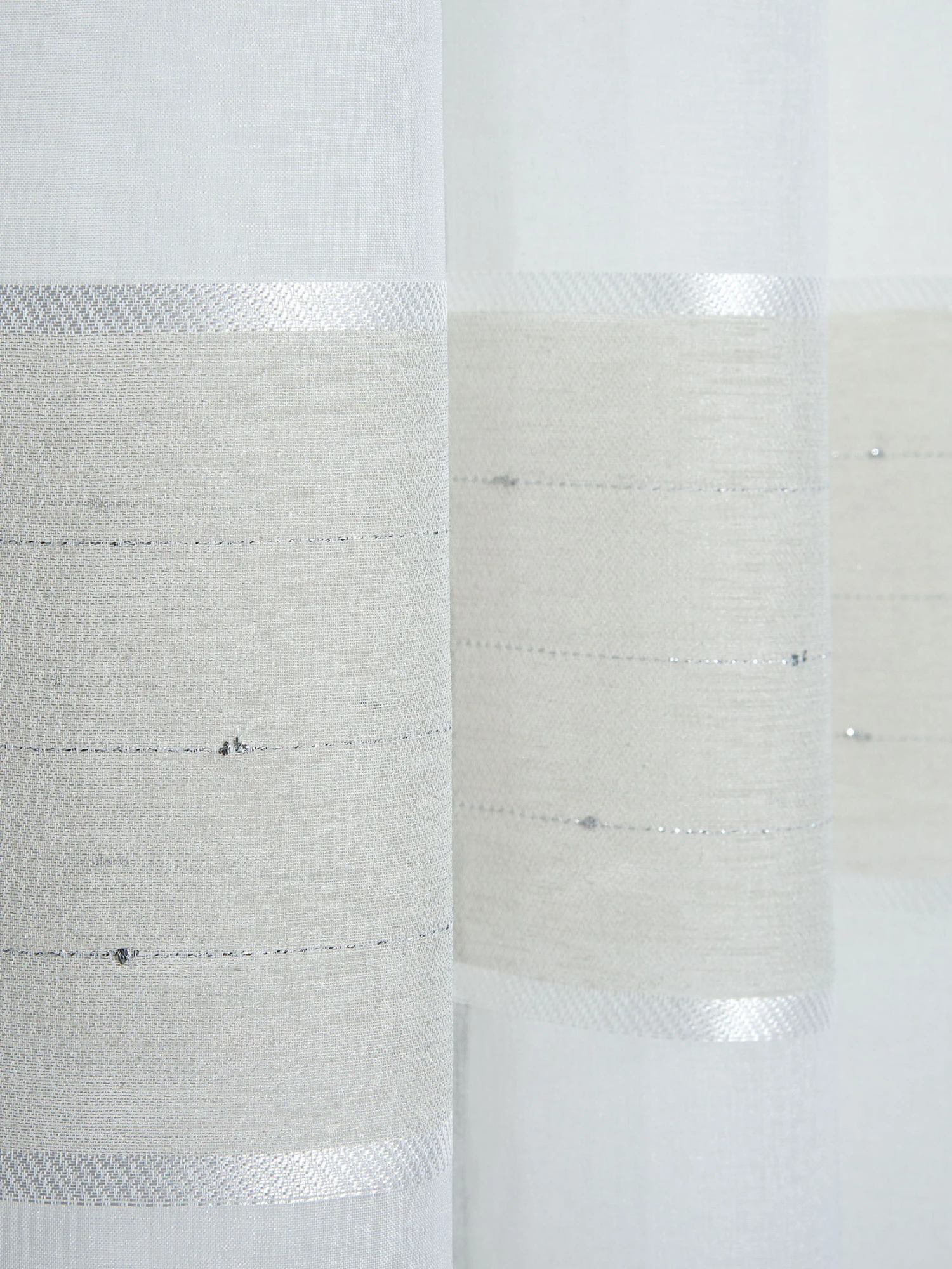 Ösenschal, Taupe Ösenschal, Taupe -Einrichtungsgegenstände Geschäft Sontje Gardine Oesenschal Beige Taupe 140x245 lup2