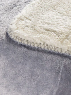 Decke, Silber 5 Decke, Silber -Einrichtungsgegenstände Geschäft Talvi Decke Grau Silber 150x200 lup