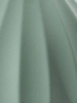 Vase, Peacock Green -Einrichtungsgegenstände Geschäft Vercelli Vase Gruen PeacockGreen 13x13x102C5 lup2