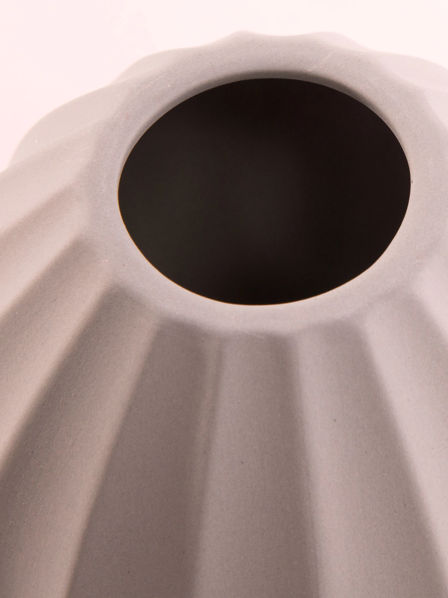 Vase, Soft Pink Vase, Soft Pink -Einrichtungsgegenstände Geschäft Vercelli Vase Rosa SoftPink 13x13x102C5 lup1